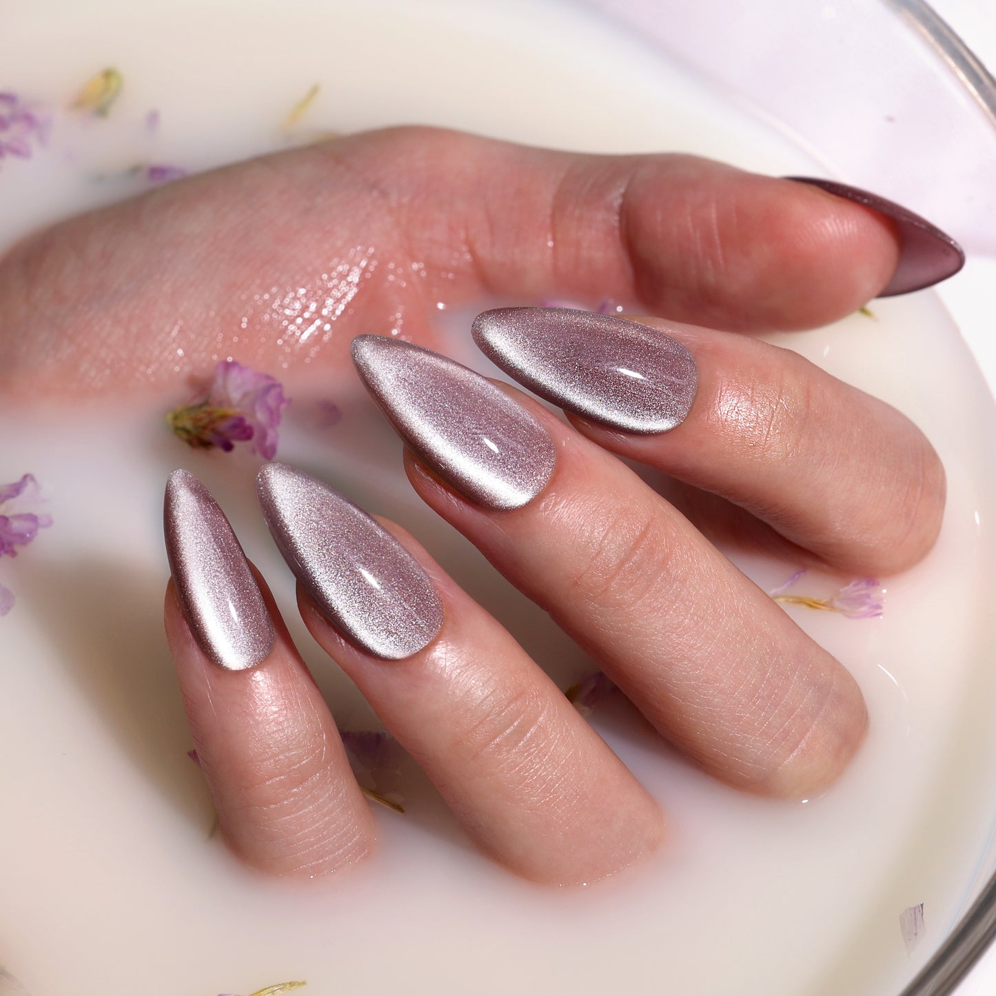 Bluesky Satin Cat Eye Gel Polish – Lavender Luster (SJC03) | 10ml